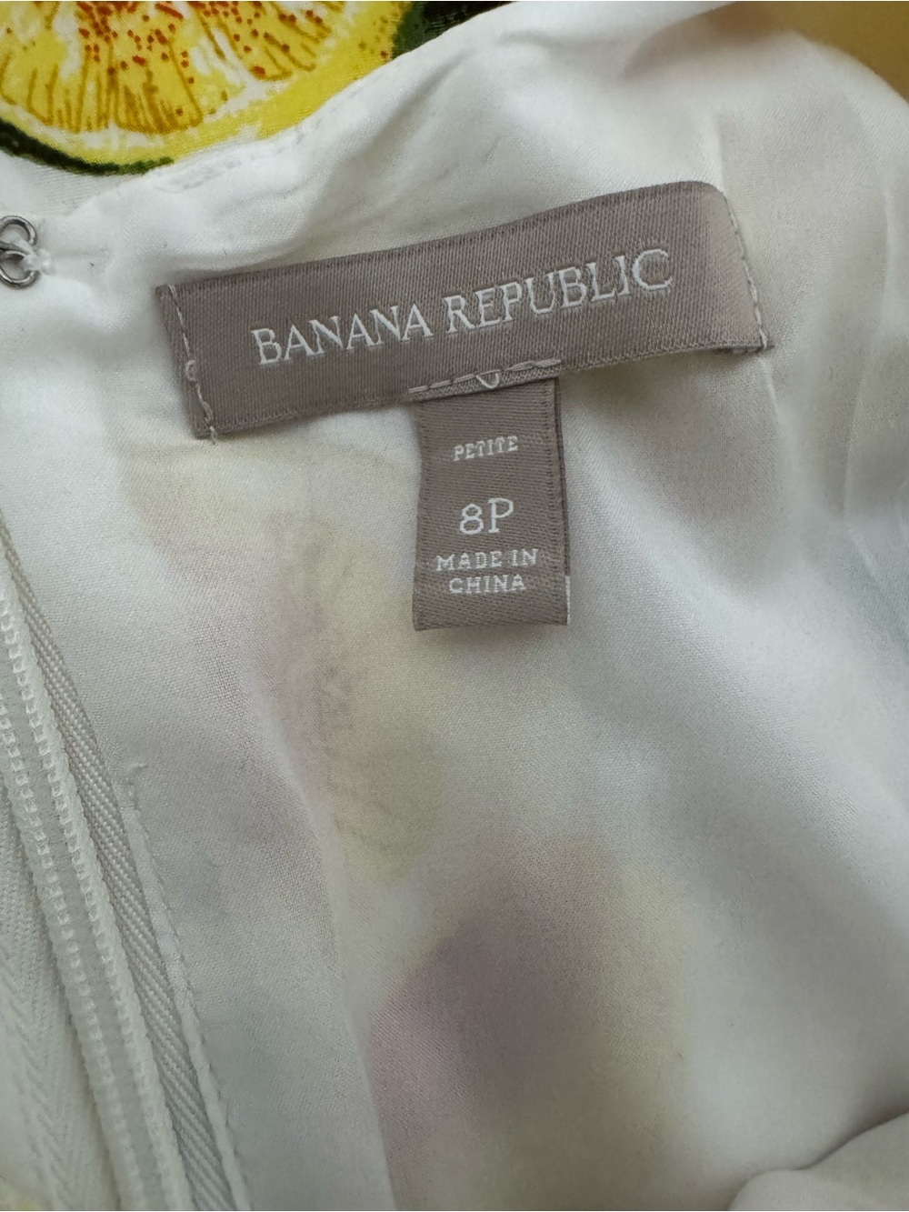 Banana Republic Lemon Dress | Very Good Condition | Size 8P - Picture 10 of 15